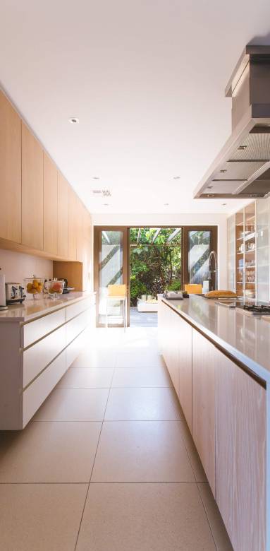 découvrez des conseils pratiques pour optimiser votre cuisine aménagée et maximiser espace, fonctionnalité et esthétique.