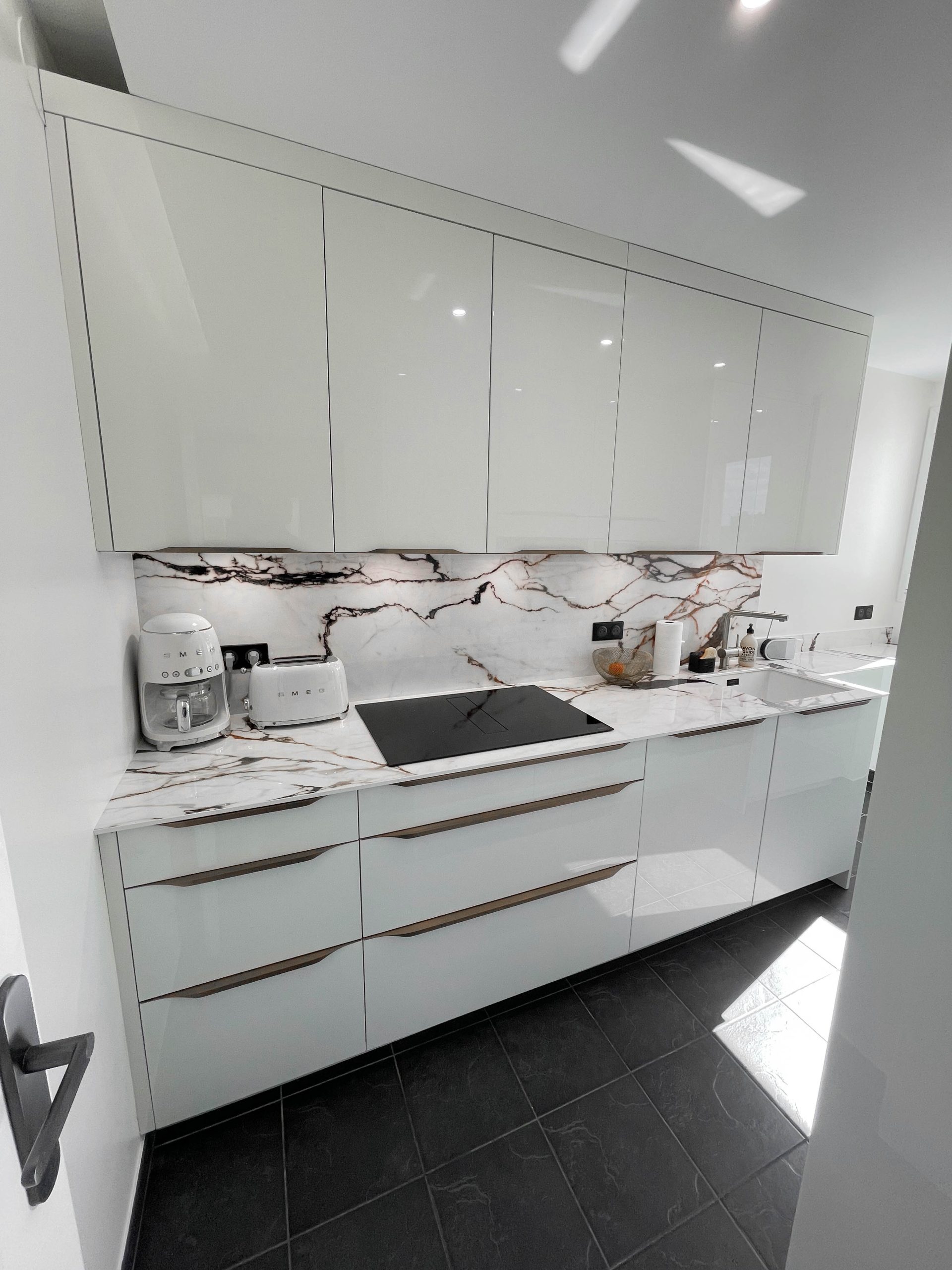 découvrez notre expertise en cuisine à courbevoie, alliant design innovant et fonctionnalité pour un espace culinaire sur-mesure.