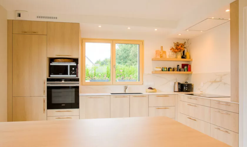 cuisines premier plan idees pour un espace fonctionnel et design 1 découvrez des idées inspirantes pour créer une cuisine premier plan alliant fonctionnalité et design, optimisant votre espace pour un intérieur moderne et pratique.