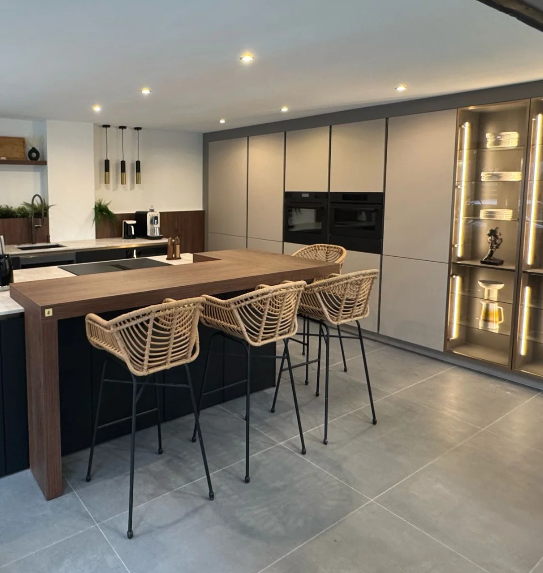 trouvez le cuisiniste idéal à paris 14 pour concevoir la cuisine de vos rêves, alliant design, fonctionnalité et qualité sur mesure.