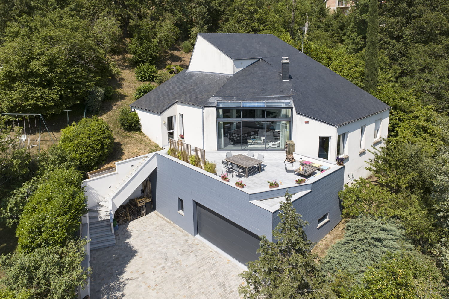 demeure a renover pres de paris 7 découvrez cette demeure à rénover près de paris, une opportunité unique pour créer la maison de vos rêves à quelques minutes de la capitale.