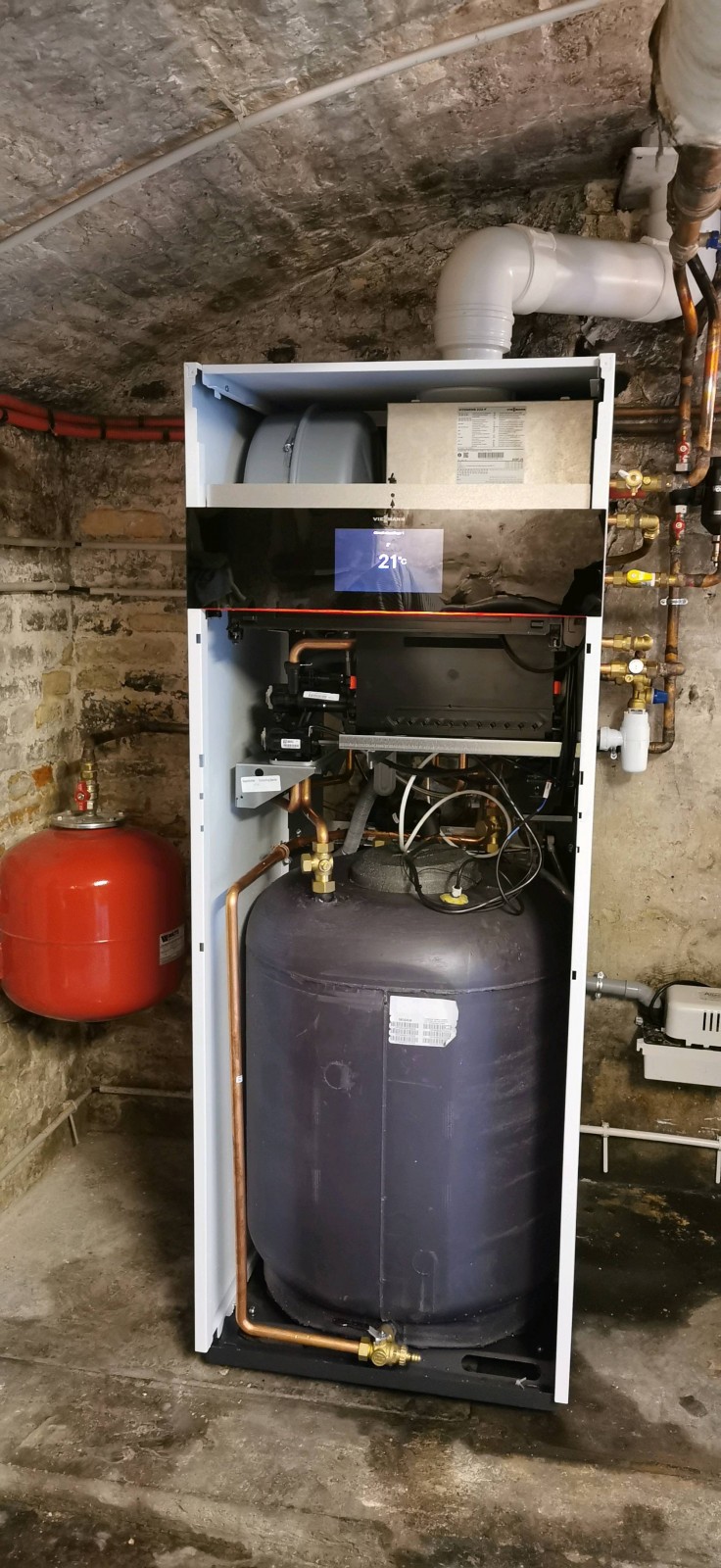 service de dépannage rapide pour chaudières fioul, intervention efficace et professionnelle pour assurer votre confort thermique sans délai.