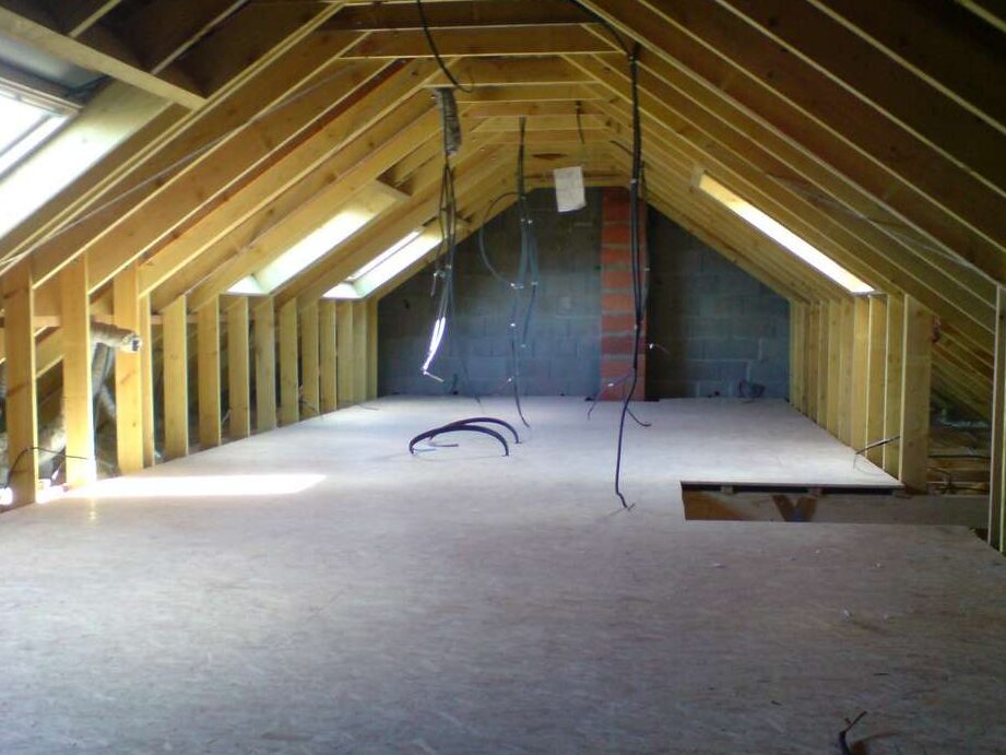 obtenez un devis précis pour l'aménagement de vos combles. comparez les offres des professionnels et réalisez vos projets en toute sérénité.