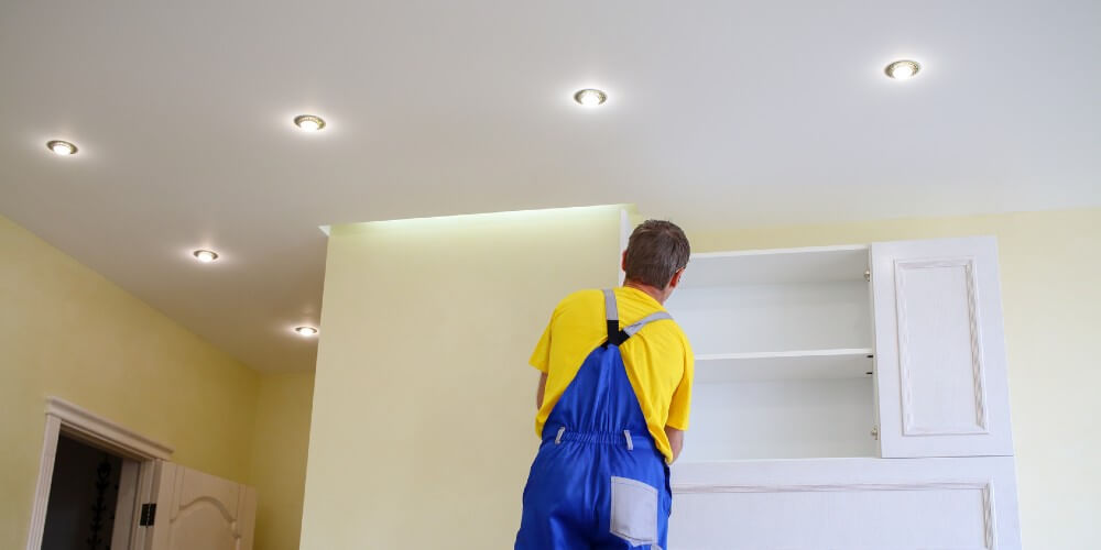 obtenez un devis précis et personnalisé pour l'installation de votre plafond suspendu. comparez les tarifs et choisissez le meilleur professionnel pour vos travaux.