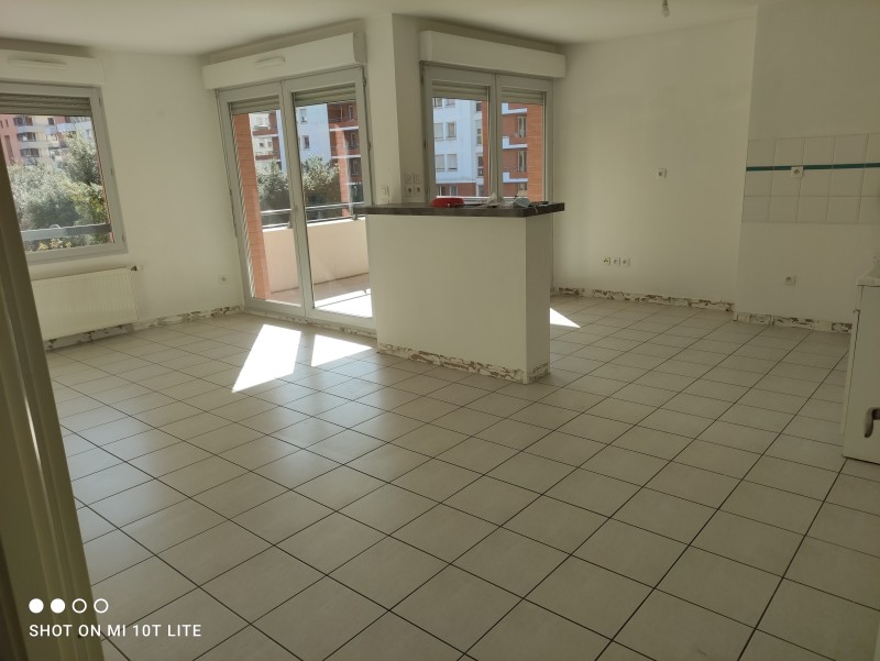 obtenez un devis personnalisé pour la pose de parquet stratifié. service rapide, professionnel et tarif compétitif pour tous vos projets de rénovation.