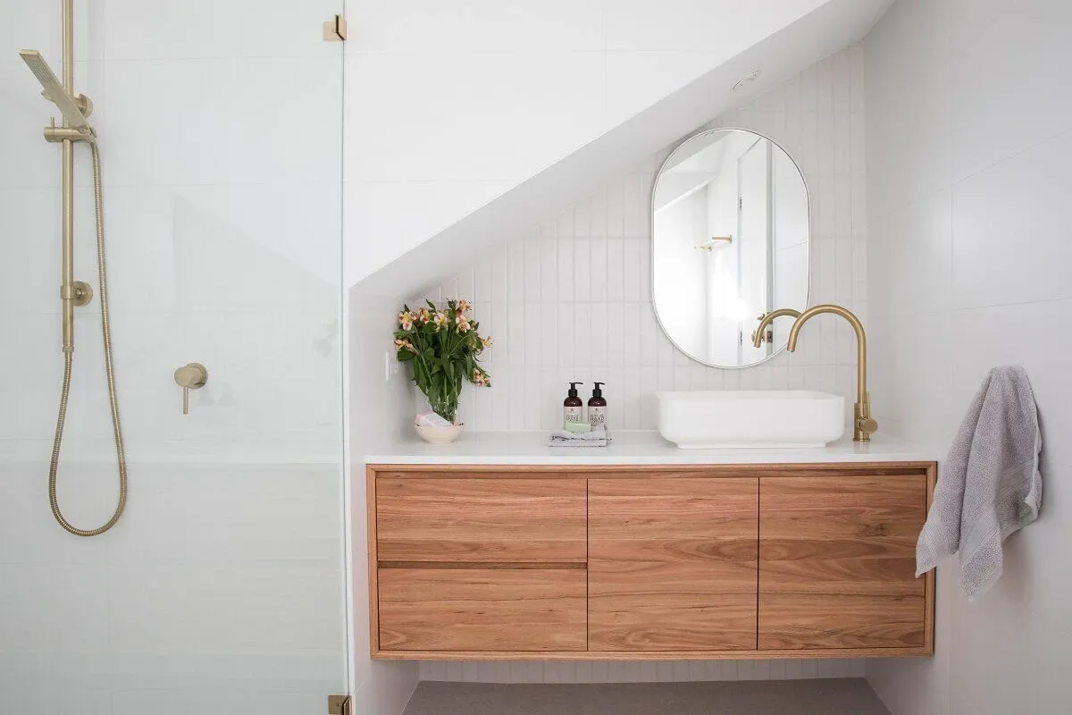 obtenez un devis personnalisé pour la rénovation de votre salle de bain de 6m2. bénéficiez de conseils professionnels et d'estimations précises pour un projet clé en main.