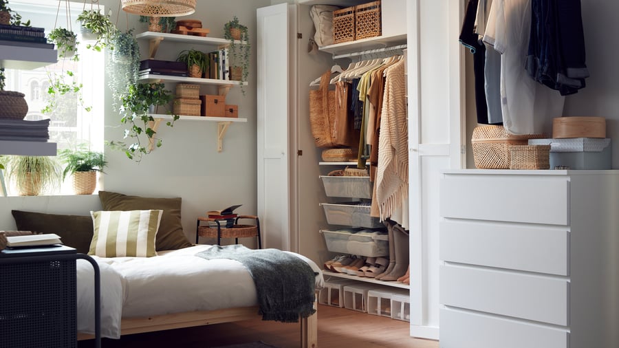 dressing petite chambre 2 optimisez l'espace de votre petite chambre avec un dressing astucieux et fonctionnel, alliant rangement pratique et design élégant.
