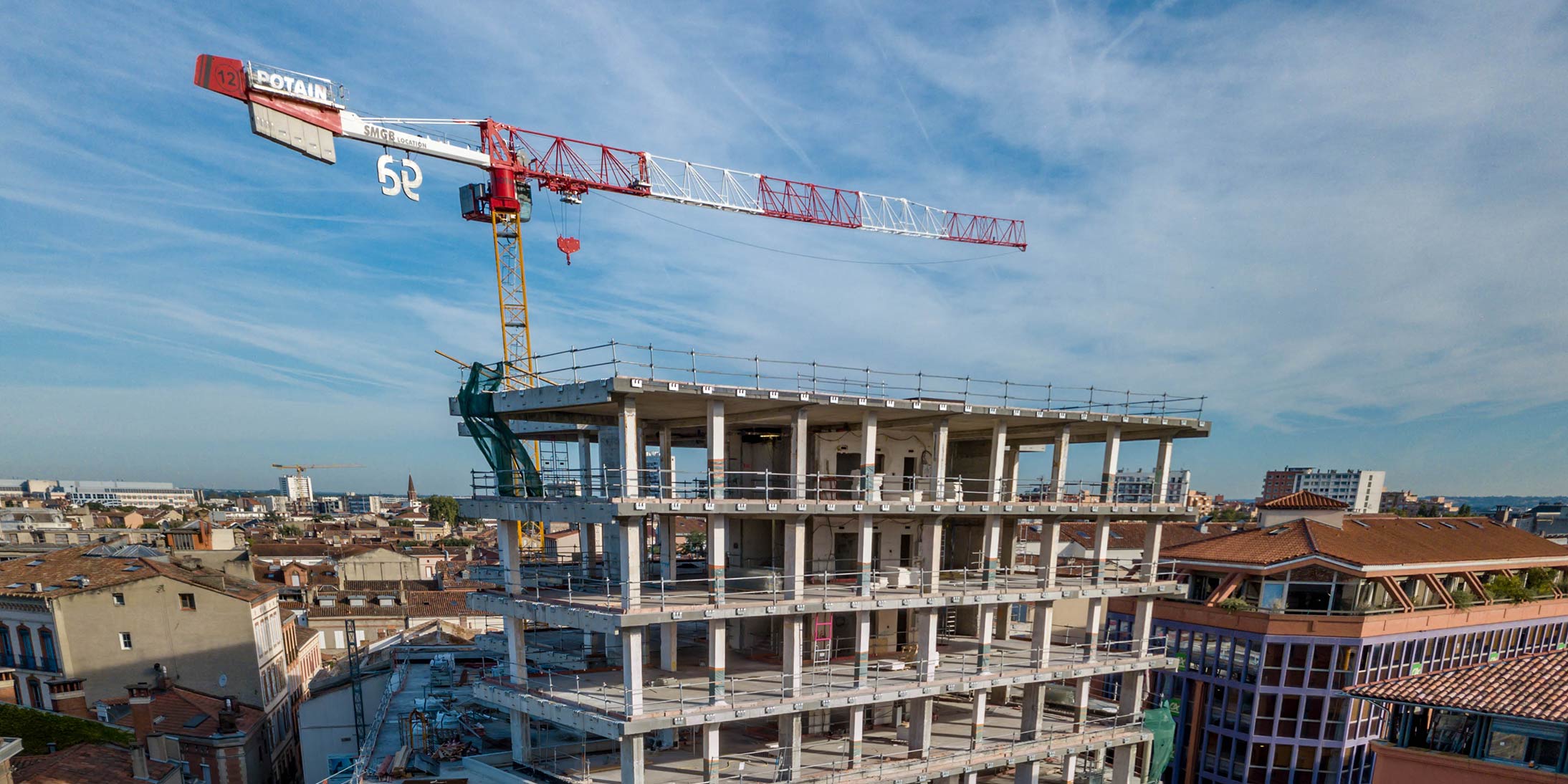 entreprise générale de bâtiment dans le 94 spécialisée en rénovation et construction. profitez d'un service fiable et sans stress pour tous vos projets.