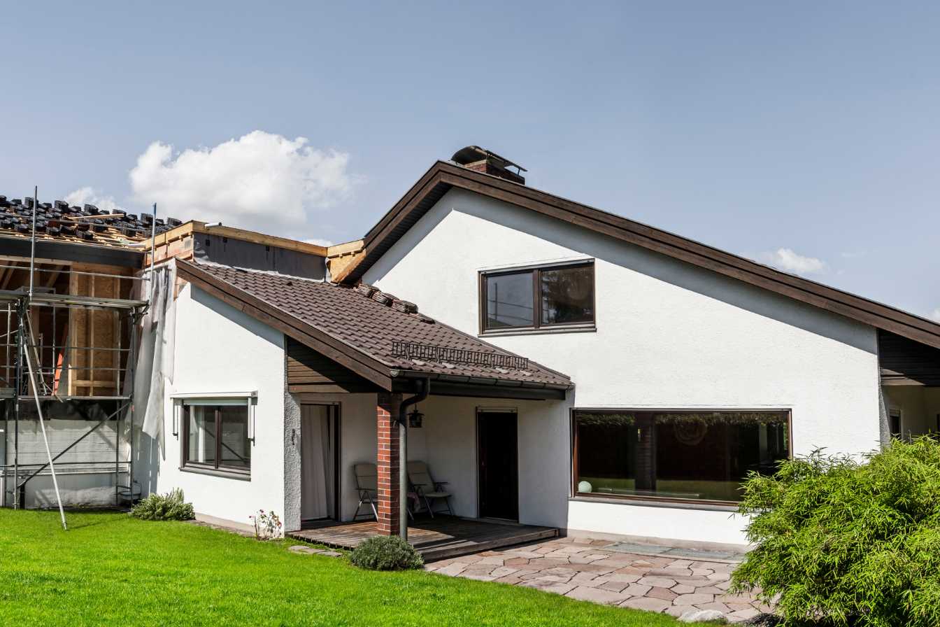 découvrez notre guide complet sur l'extension de maison, avec des conseils pratiques, les prix moyens et des solutions économiques pour agrandir votre espace facilement et à moindre coût.