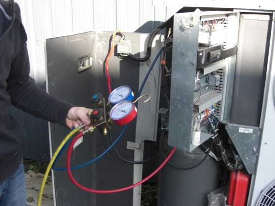 frigoriste à nantes spécialisé dans le dépannage et l'installation rapide de climatisation. intervention efficace pour un confort optimal toute l'année.