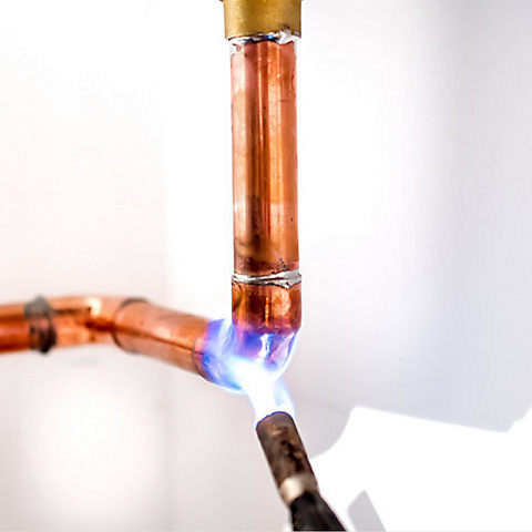découvrez des solutions rapides et efficaces pour réparer une fuite au niveau du siphon haut. guide pratique pour éviter les dégâts d'eau dès maintenant.