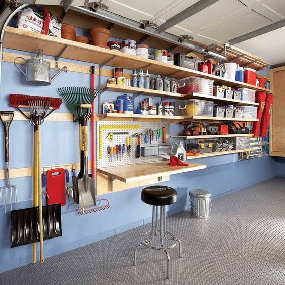 découvrez un garage aménagé optimisé pour le rangement, l'organisation et la fonctionnalité, transformant votre espace en un lieu pratique et agréable.