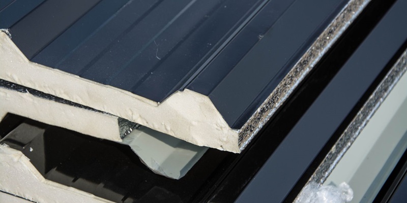 découvrez notre guide complet des toitures en bac acier : avantages, conseils d'installation, entretien et astuces pour choisir la meilleure solution pour votre toiture.