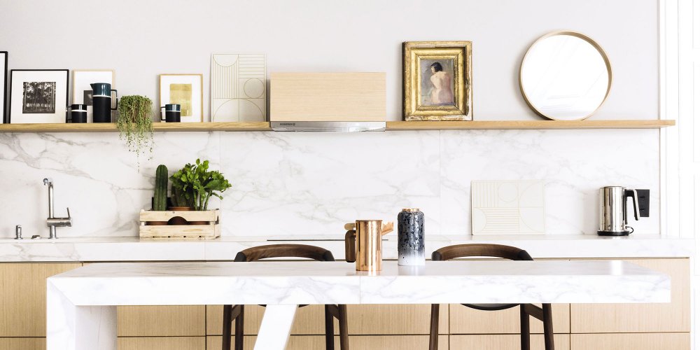 découvrez des idées et conseils pour habiller les murs de votre cuisine avec style et praticité. transformez votre espace avec des matériaux adaptés et des designs tendance.