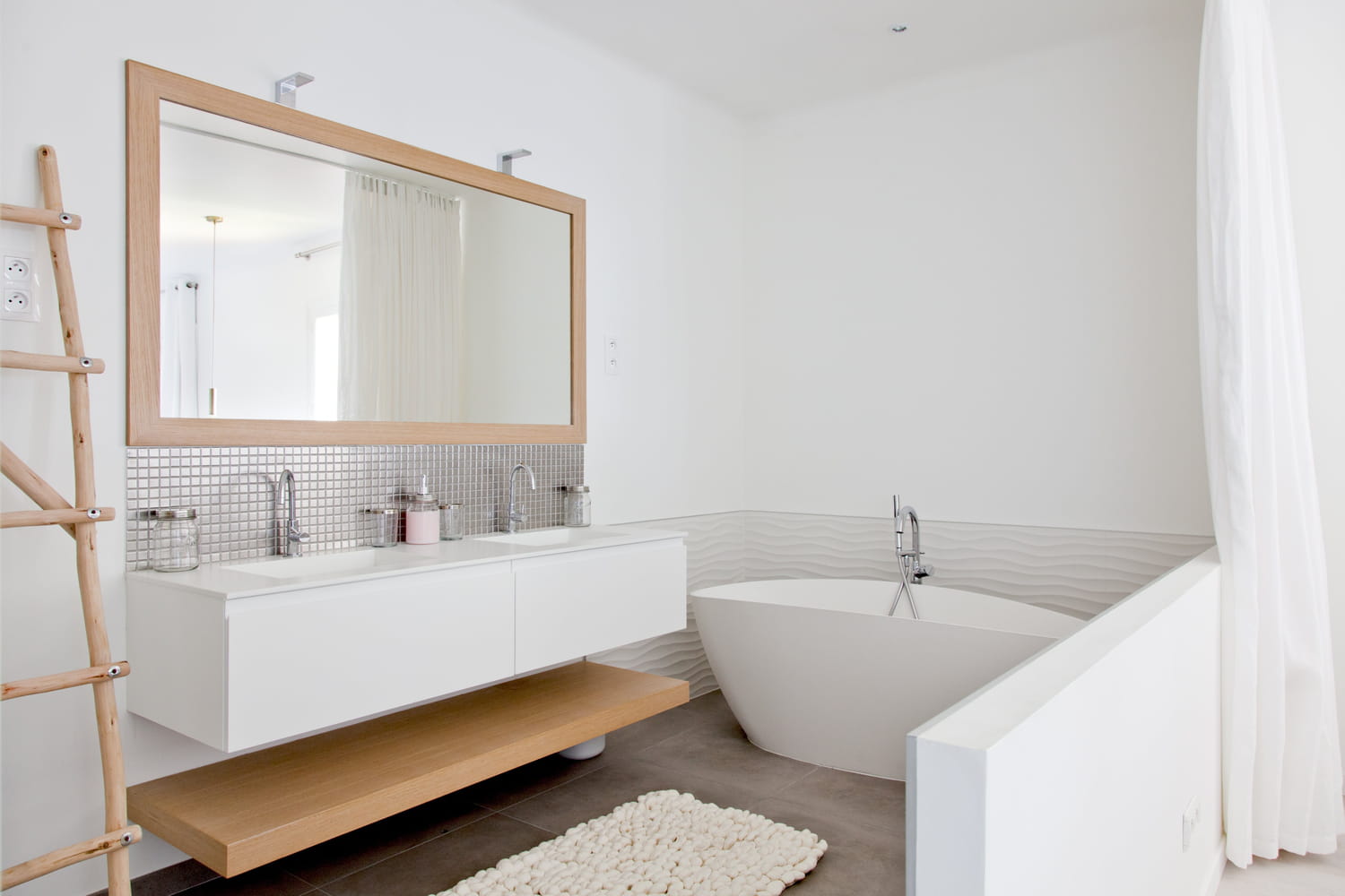 découvrez des idées créatives pour aménager et décorer votre salle de bain, alliant style, fonctionnalité et originalité pour un espace unique et agréable.