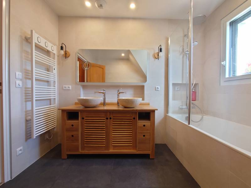 découvrez nos services d'installation de plomberie pour salle de bain au meilleur prix. qualité, efficacité et tarifs compétitifs garantis.