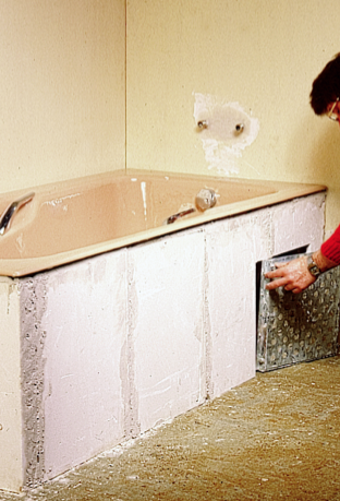 expert en installation de plomberie pour salle de bain : robinetterie, évacuation, et systèmes de chauffage pour un confort optimal et une étanchéité garantie.