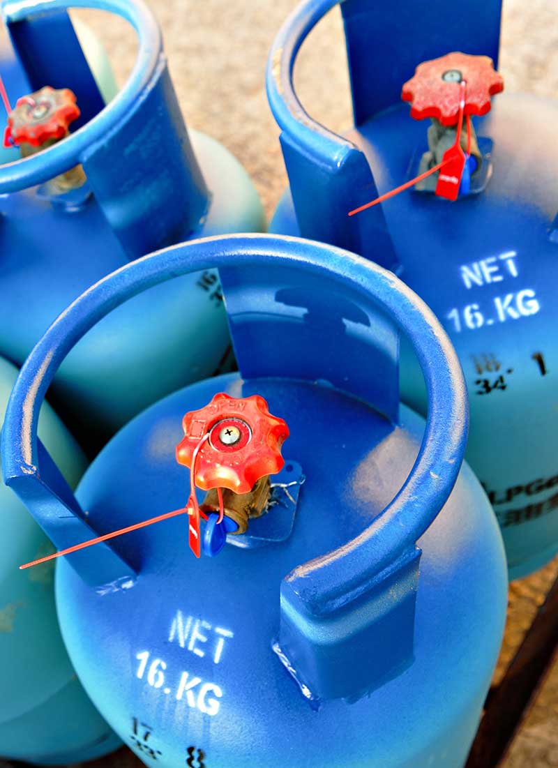 intergaz paris 16 : livraison rapide et fiable de gaz à domicile dans le 16ème arrondissement. profitez d'un service sécurisé et économique pour votre approvisionnement en gaz.