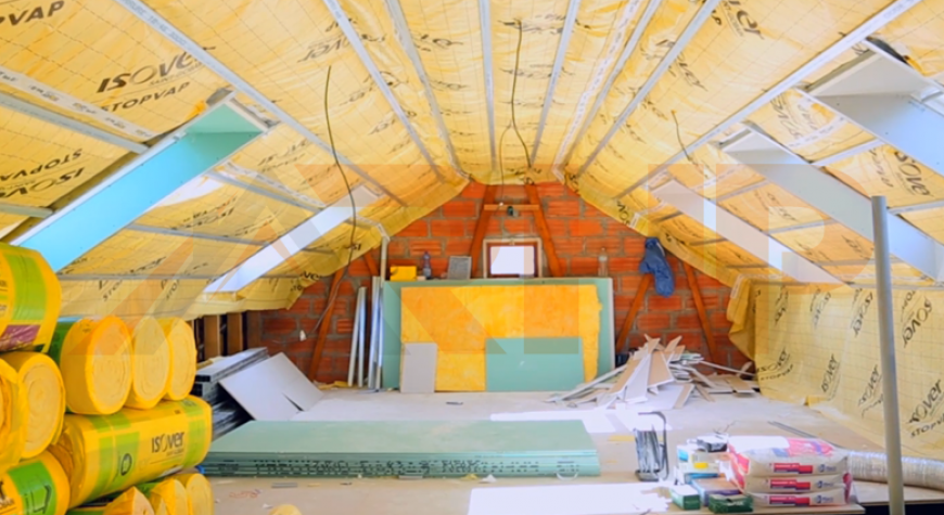 découvrez les meilleures solutions d'isolation des combles pour améliorer le confort thermique de votre maison et réduire vos factures d'énergie.