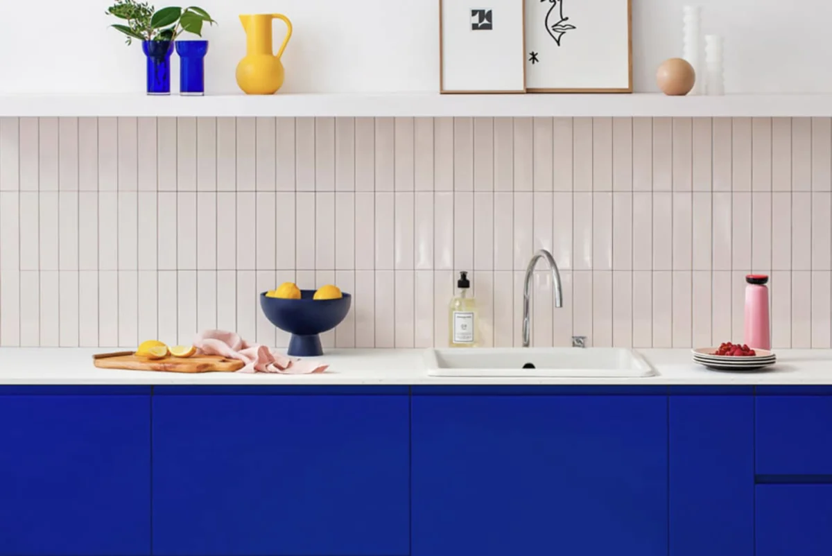 découvrez notre sélection de matériaux de qualité pour aménager et rénover votre cuisine avec style et durabilité.