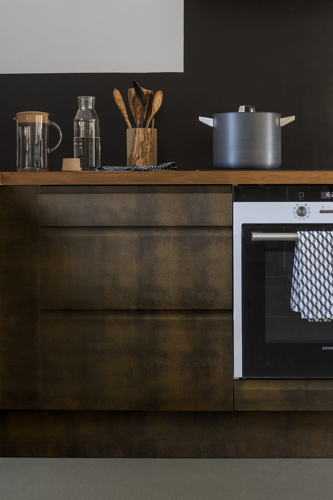 découvrez la meilleure peinture pour meuble de cuisine, idéale pour renouveler votre mobilier avec un rendu durable et esthétique.