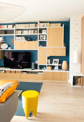 découvrez l'expertise d'un architecte pour créer votre meuble sur mesure, alliant design unique et fonctionnalité optimale.