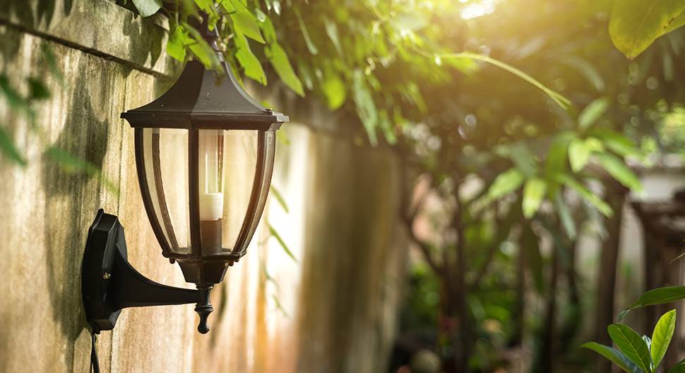 découvrez nos solutions pour un mur de clôture sécurisé, esthétique et durable, adaptées à tous les styles et besoins.