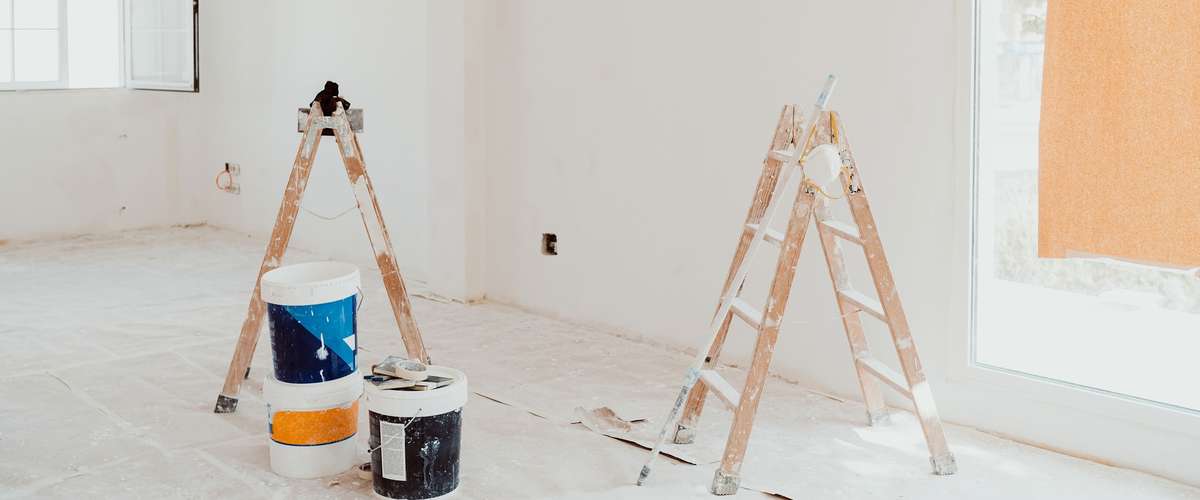 découvrez nos conseils et produits pour une peinture intérieure réussie, apportant couleur et fraîcheur à votre maison.