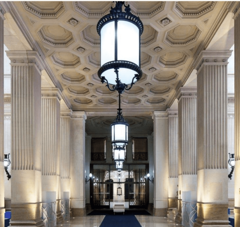 découvrez un platrier à paris, artisan d'excellence, spécialisé dans les travaux de plâtrerie de qualité pour vos projets de rénovation et construction.