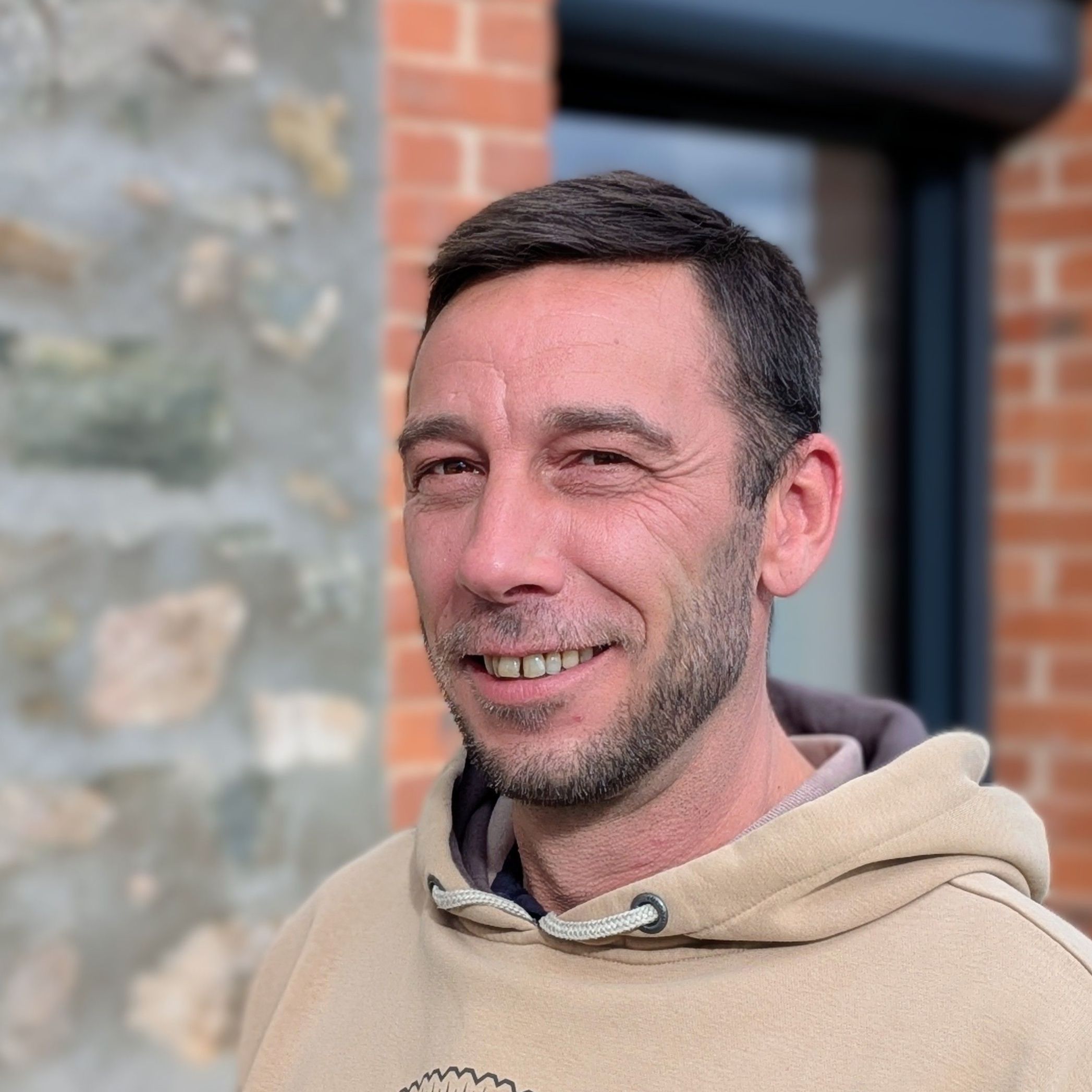 plombier à dardilly, expert et fiable, offrant des services de plomberie rapides et de qualité pour tous vos besoins résidentiels et commerciaux.