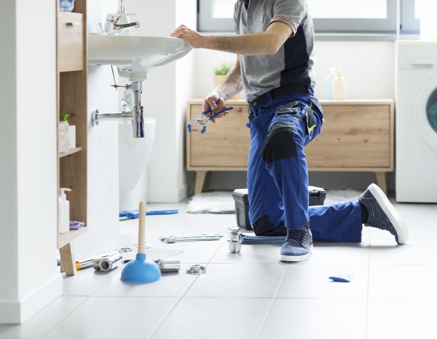 plombier à objat spécialisé en dépannage rapide pour tous vos problèmes de plomberie. intervention efficace et professionnelle 24h/24.