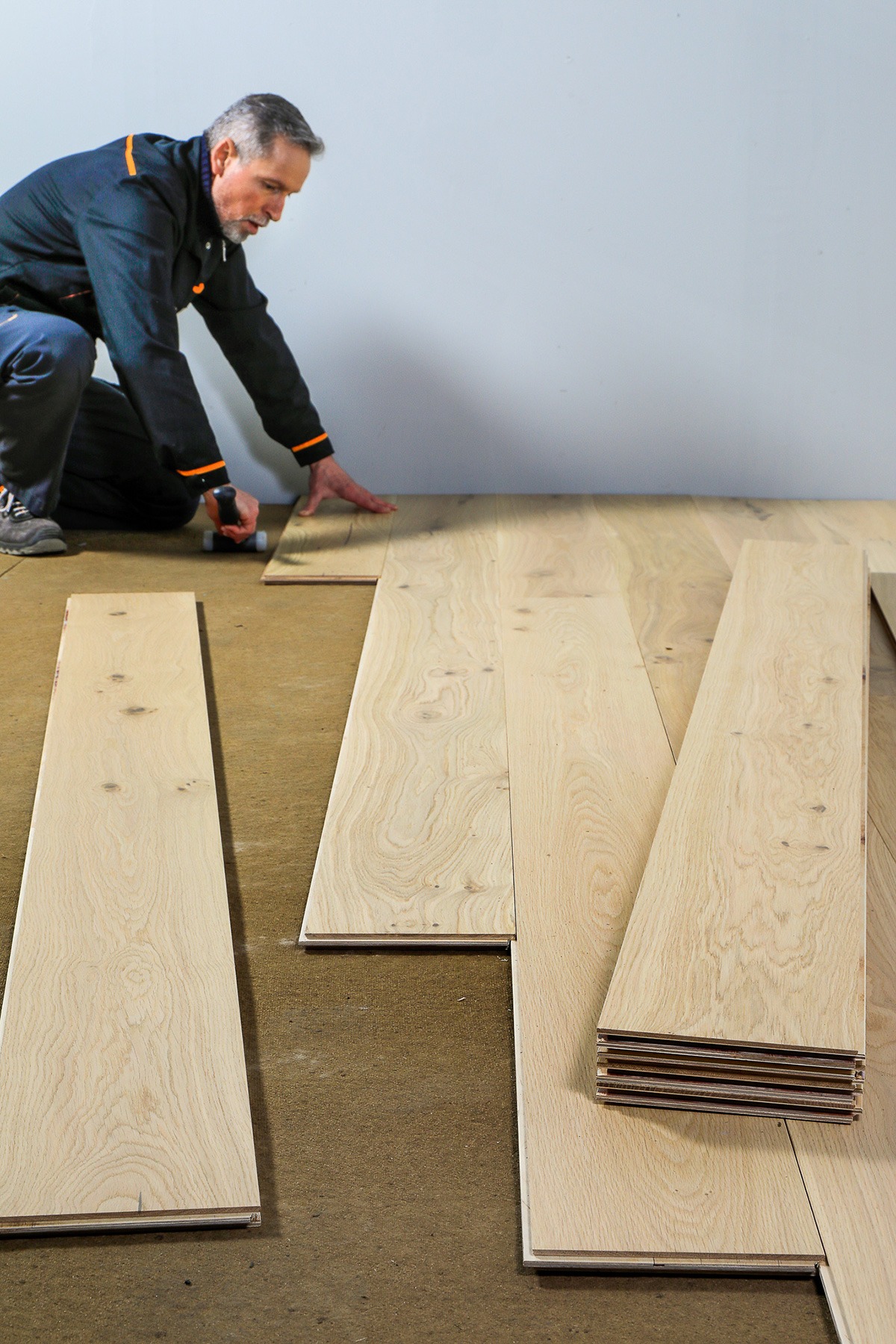 expert en pose de parquet, offrant des services professionnels pour tous types de revêtements en bois, garantissant qualité et durabilité.