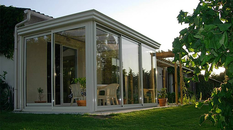 découvrez le prix d'un architecte pour la création d'une véranda sur-mesure adaptée à votre maison. obtenez un devis personnalisé et des conseils d'experts pour votre projet.