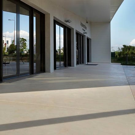 découvrez les prix du béton ciré pour extérieur et trouvez la solution idéale pour rénover vos surfaces extérieures avec style et durabilité.