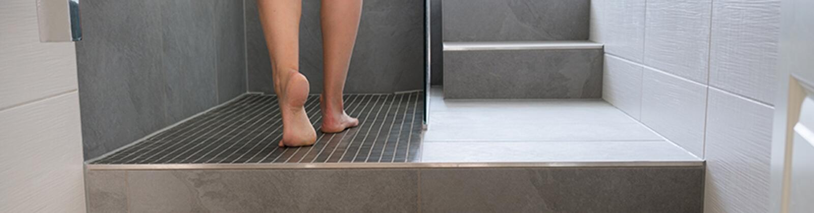découvrez les prix du carrelage pour votre douche et trouvez les options adaptées à votre budget et style.