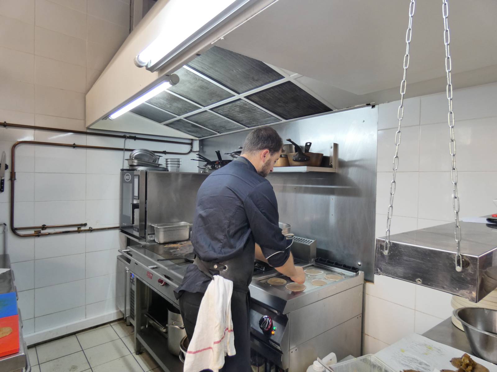 découvrez les prix des cuisines professionnelles, comparez les offres et trouvez la meilleure solution adaptée à vos besoins culinaires et budget.