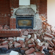 découvrez les prix moyens pour la démolition de plafond au m², conseils et facteurs influençant le coût de vos travaux de rénovation.