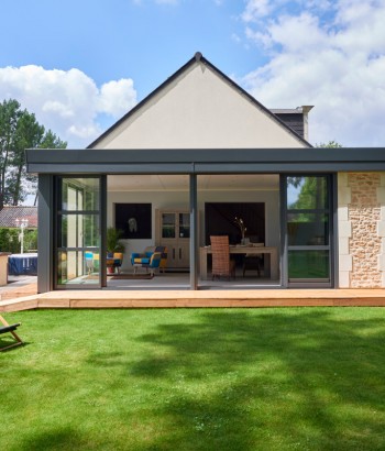 découvrez le prix d'une extension de maison de 30m2 : budget, coûts des matériaux et main-d'œuvre pour agrandir votre habitat en toute sérénité.