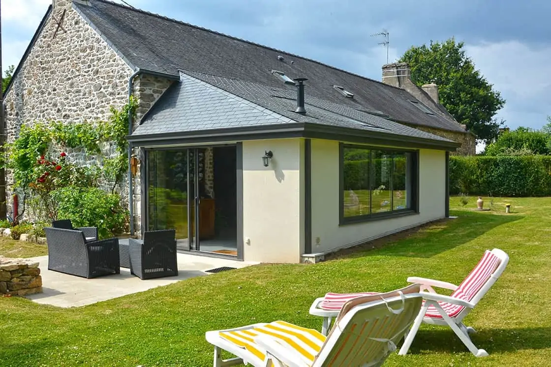 découvrez les tarifs pour une extension de maison de 30m2 : estimation des coûts, matériaux, main-d'œuvre et conseils pour bien planifier votre projet d'agrandissement.