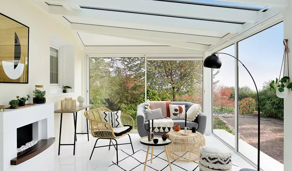 découvrez les prix des extensions verrières et obtenez un aperçu clair des coûts pour agrandir votre espace avec style et luminosité.