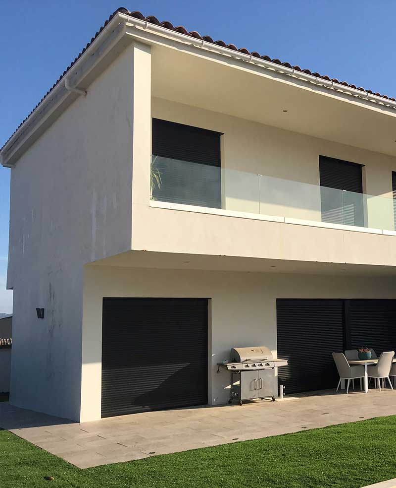 découvrez le prix au mètre carré pour la rénovation ou la peinture de votre façade. comparez les tarifs et trouvez des professionnels qualifiés pour vos travaux de façade.