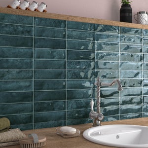 découvrez les prix au m² de la faïence pour salle de bain et trouvez les meilleures options pour votre rénovation ou construction.