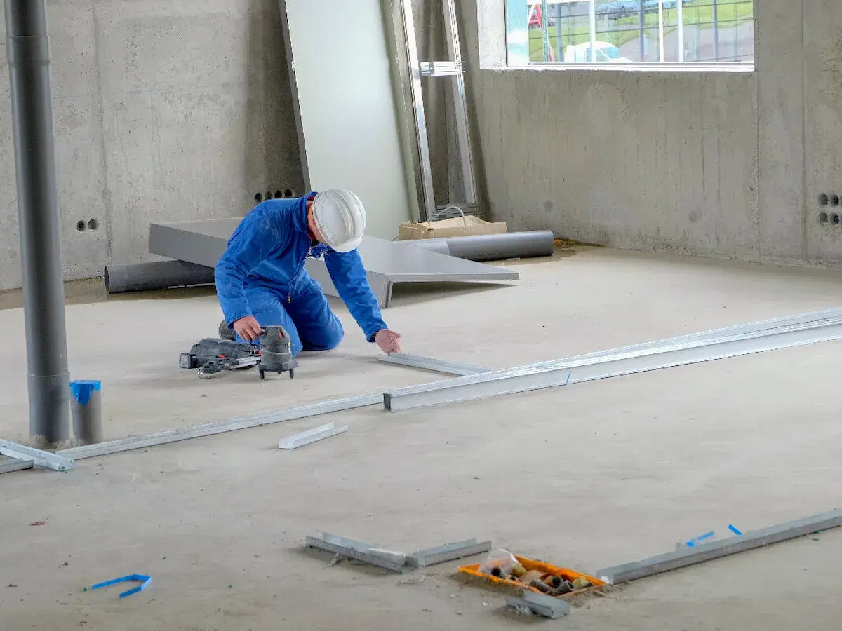 découvrez comment estimer le prix au m2 pour le plafonnage et obtenez un devis précis pour vos travaux de finition intérieure. comparez les tarifs et planifiez votre budget facilement.