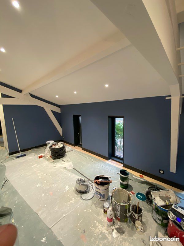 découvrez les tarifs des peintres en intérieur pour tous vos projets de rénovation et décoration. obtenez un devis détaillé et comparez les prix pour un résultat professionnel et adapté à votre budget.