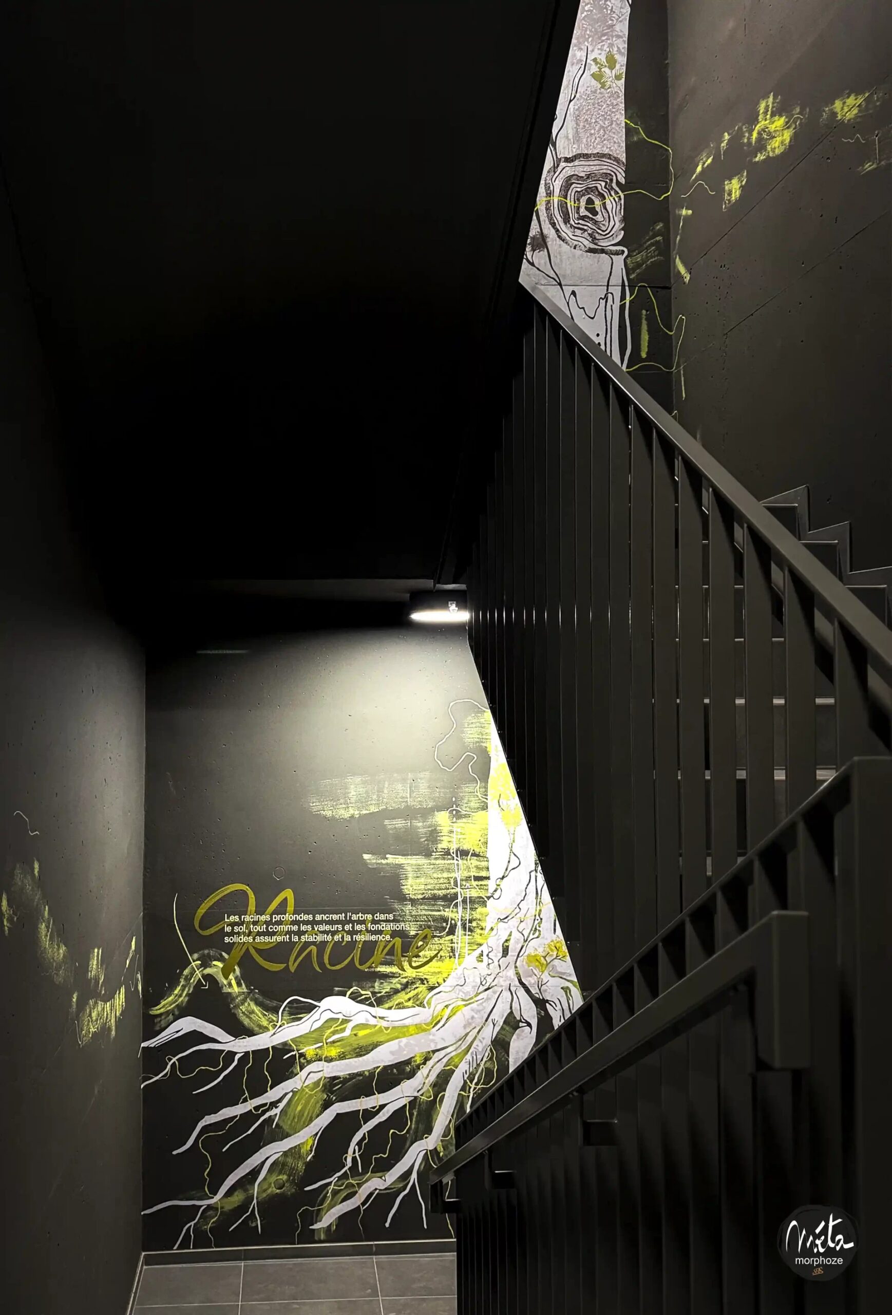 découvrez les tarifs pour la peinture d'une cage d'escalier d'immeuble : coûts, facteurs influençant les prix, et conseils pour choisir le bon professionnel.