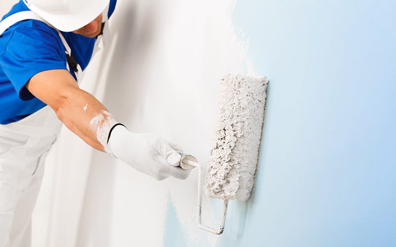 découvrez les prix de la peinture pour maison et obtenez des conseils pour choisir la meilleure option selon votre budget et vos besoins.