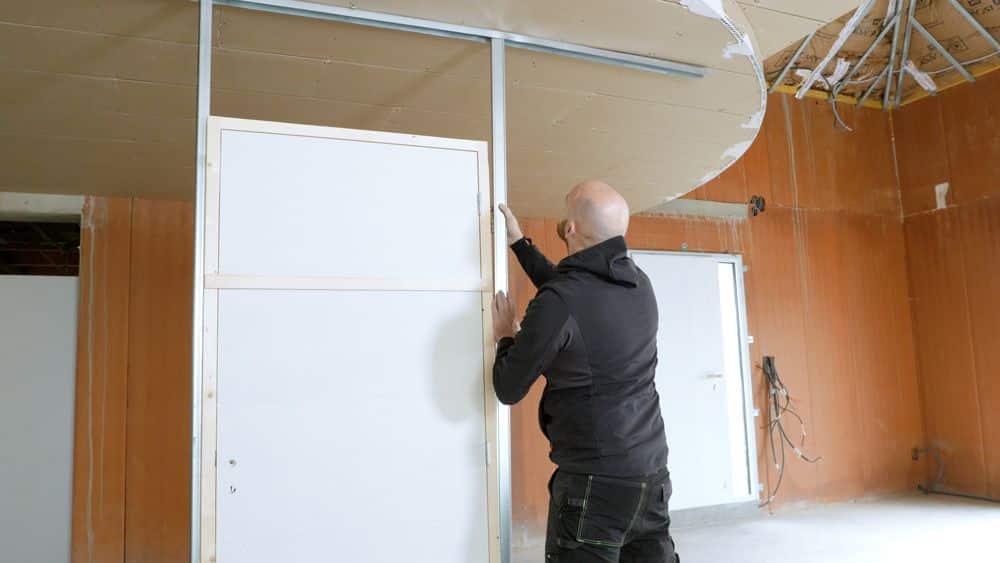 découvrez les prix pour la pose de cloisons avec porte. estimez le coût des matériaux et de la main-d'œuvre pour aménager vos espaces rapidement et efficacement.