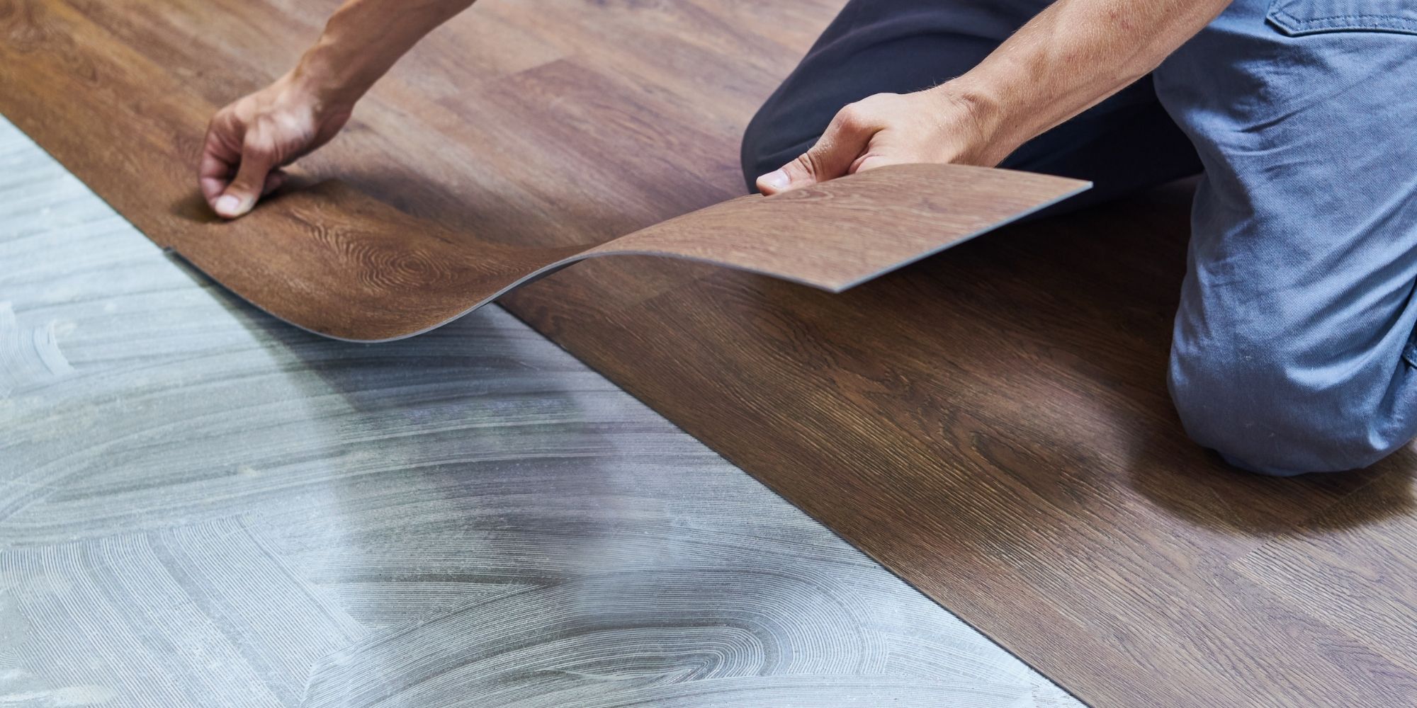 découvrez le prix de la pose de parquet vinyle : tarifs, facteurs influençant le coût et conseils pour un budget maîtrisé.