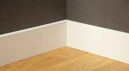 découvrez le prix de la pose de plinthes en bois, incluant coût des matériaux et main-d'œuvre, pour bien préparer votre budget rénovation.