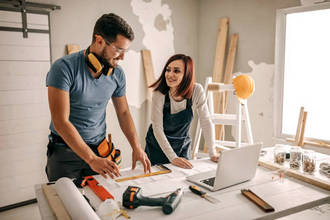 découvrez les prix moyens de la rénovation d'appartement au mètre carré pour mieux planifier votre budget travaux.